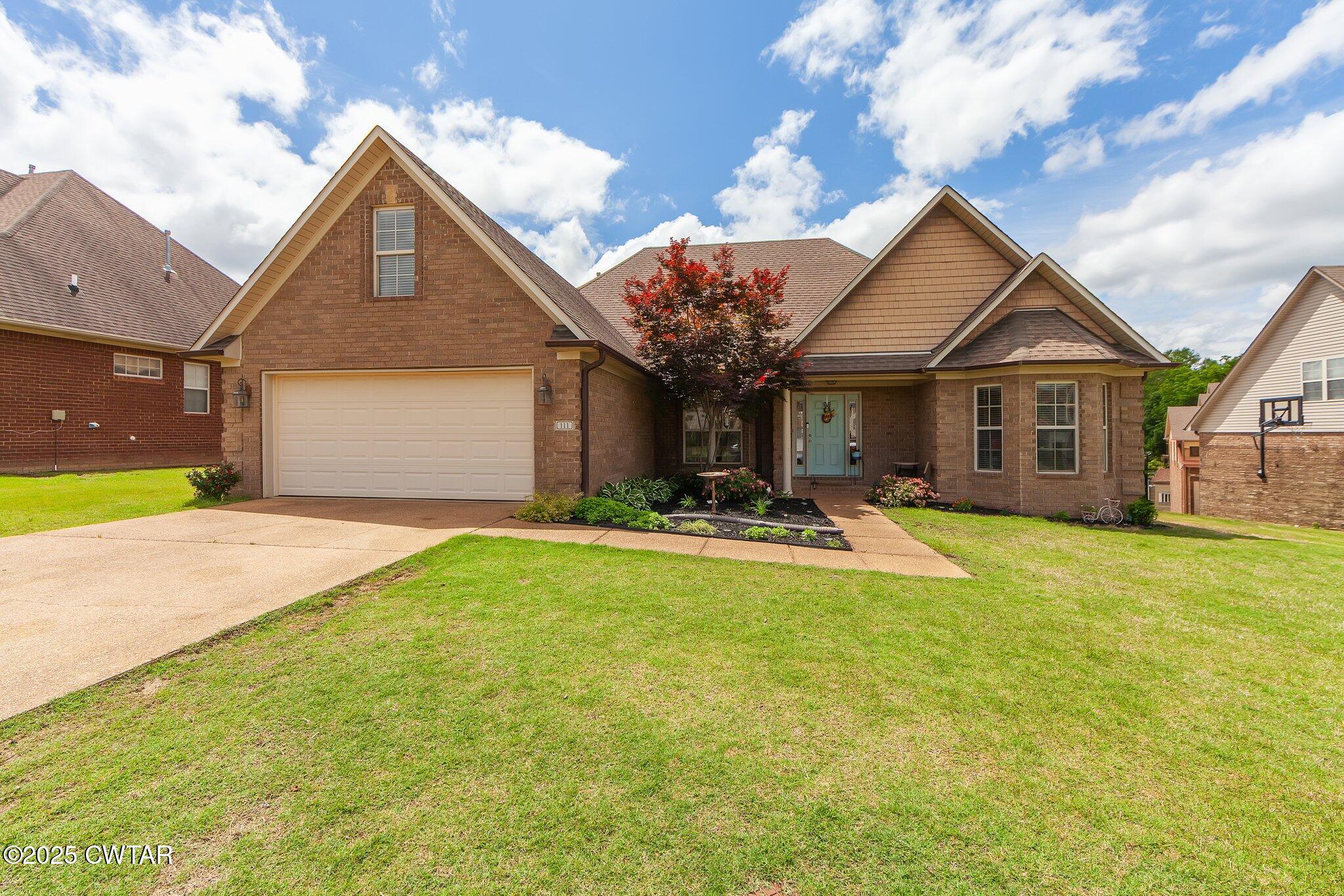 111 Bridgestone Cove Property Photo 1
