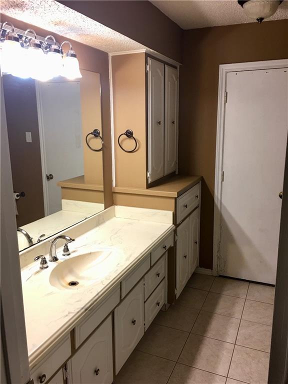 2257 Bolden Road Property Photo 11