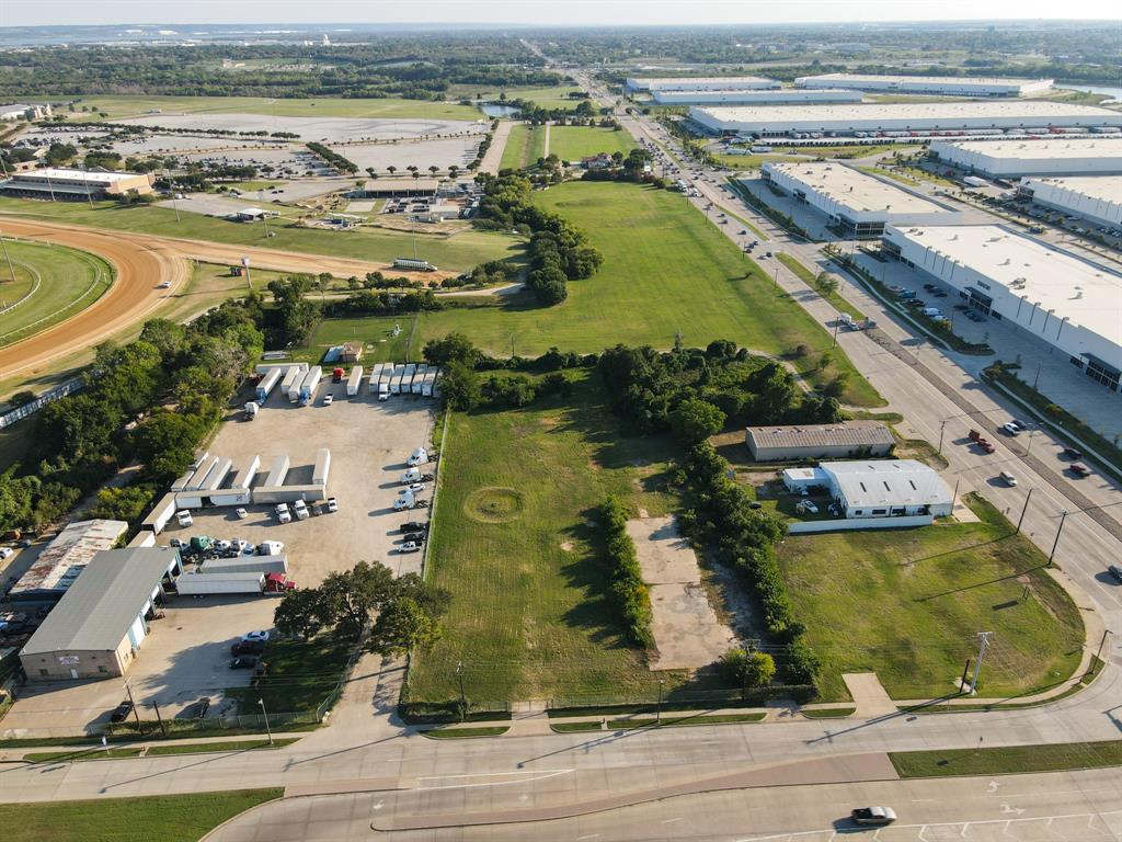 2578 N Belt Line Road Property Photo 5