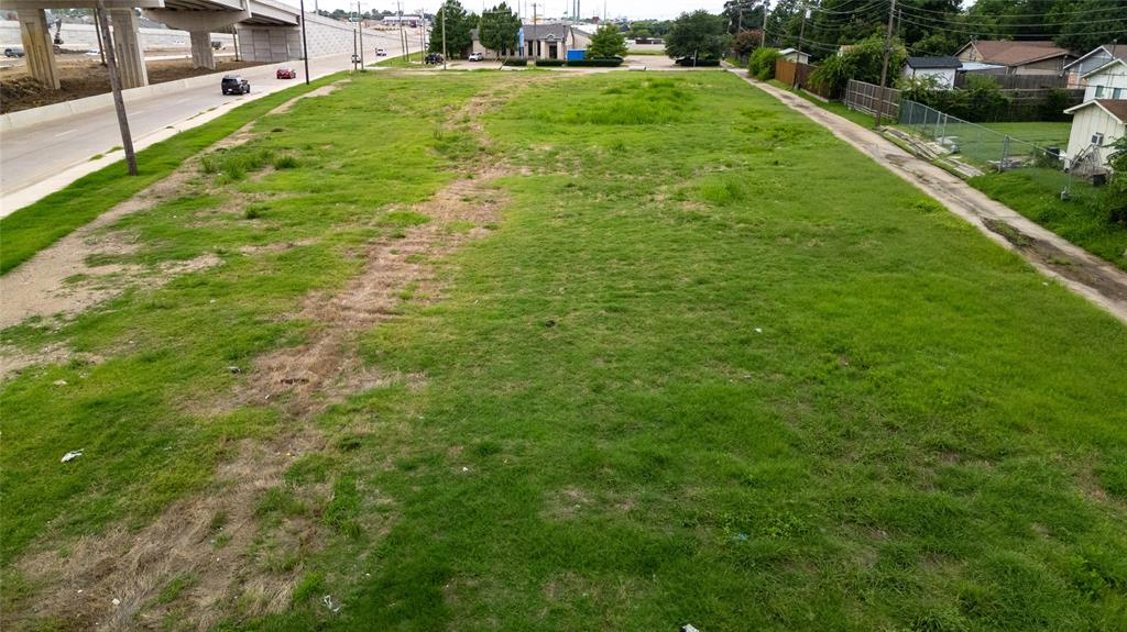 2390 Interstate 30 Property Photo 9