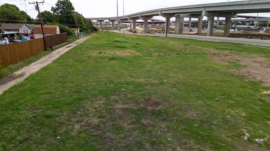 2390 Interstate 30 Property Photo 10