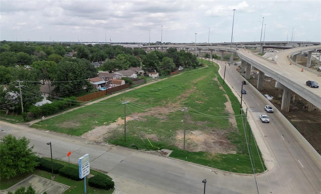 2390 Interstate 30 Property Photo 12