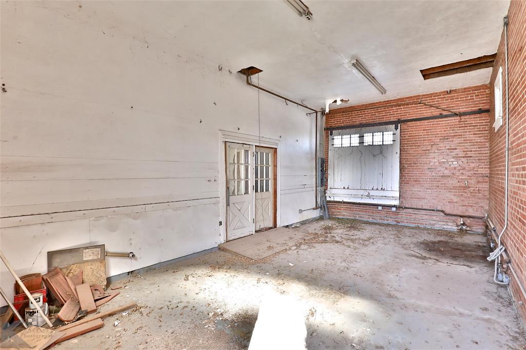 189 Locust Property Photo 3