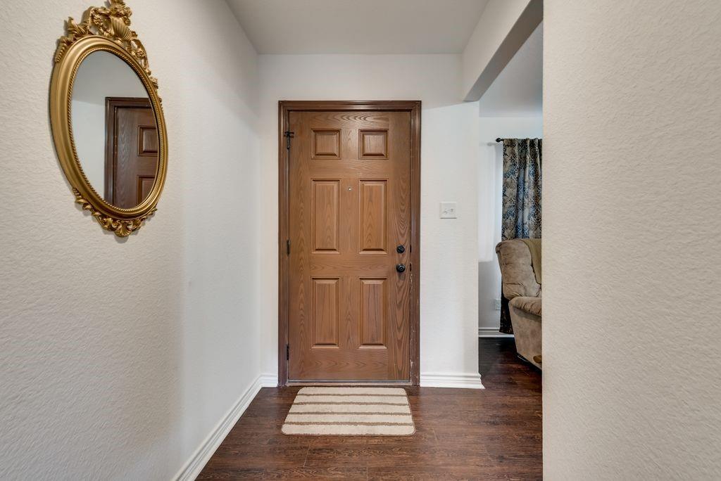 8302 Chesham Drive Property Photo 5