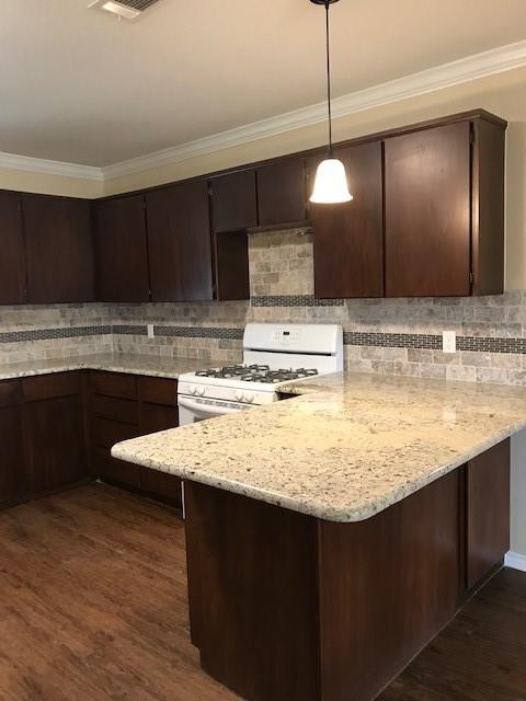 100 Donna Street Property Photo 6