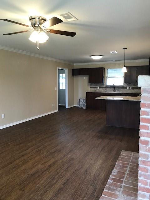 100 Donna Street Property Photo 8