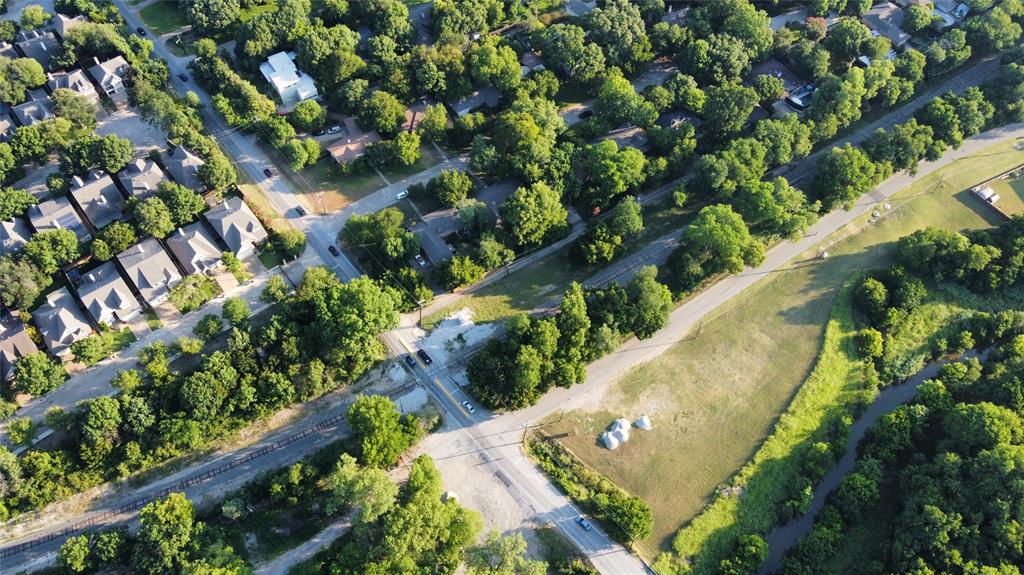 8040 Barbaree Boulevard Property Photo 4
