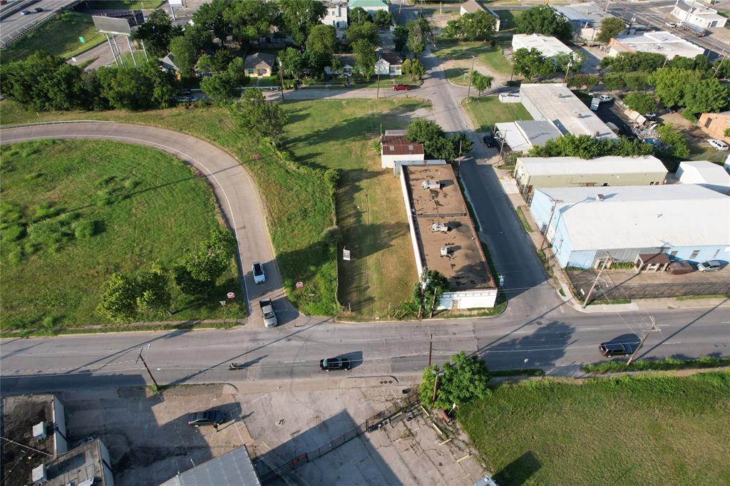 720 S Haskell Avenue Property Photo 4