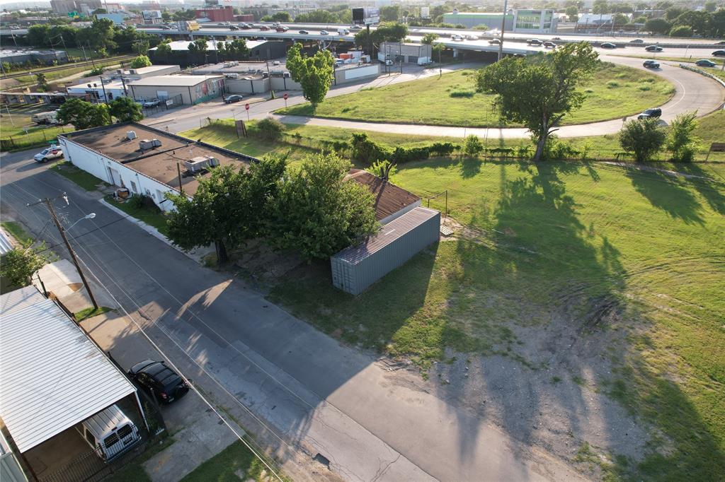 720 S Haskell Avenue Property Photo 21