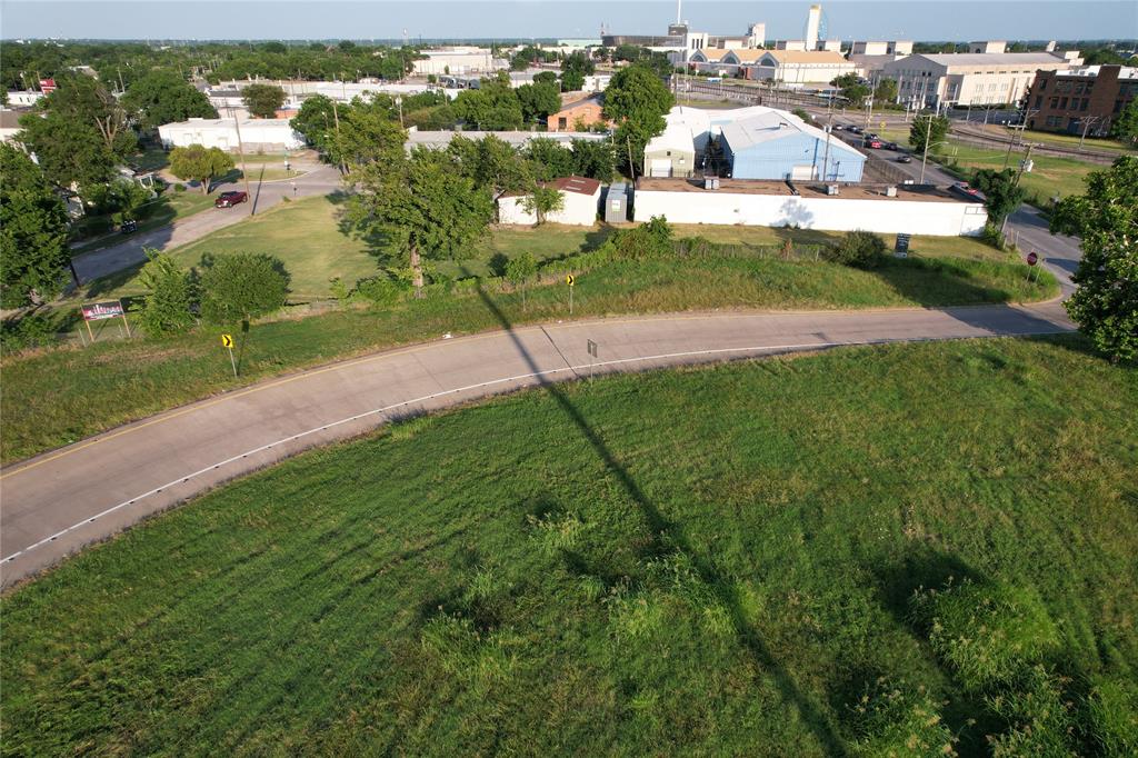 720 S Haskell Avenue Property Photo 25