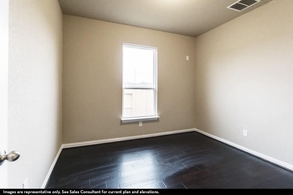 1513 Green Meadows Way Property Photo 4