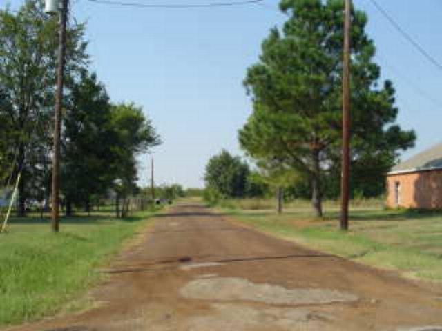 1511 E Tyler Street Property Photo 7