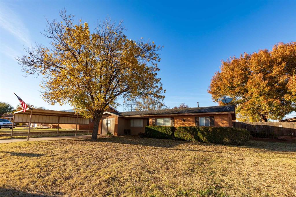 913 E Johnston Street Property Photo 1
