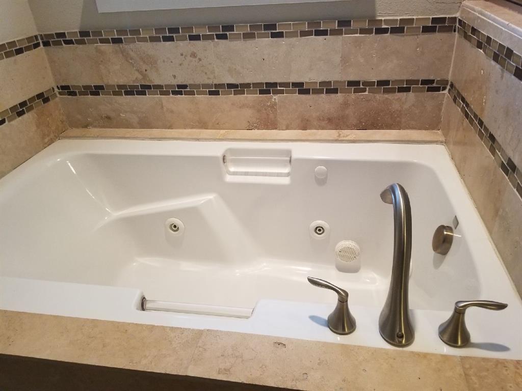 4728 Birchman Avenue Property Photo 5