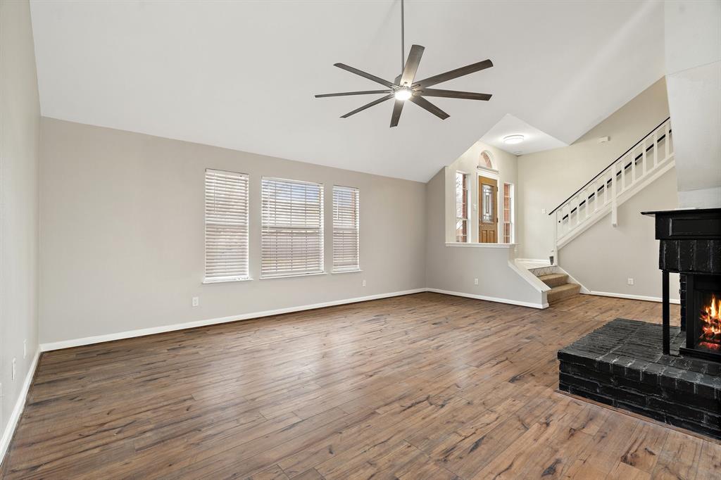 8105 Trail Lake Drive Property Photo 3