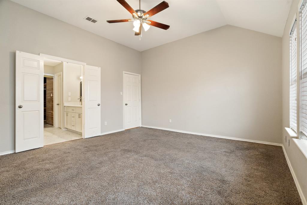 8105 Trail Lake Drive Property Photo 15