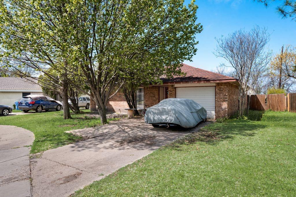 2505 Baylor Drive Property Photo 3