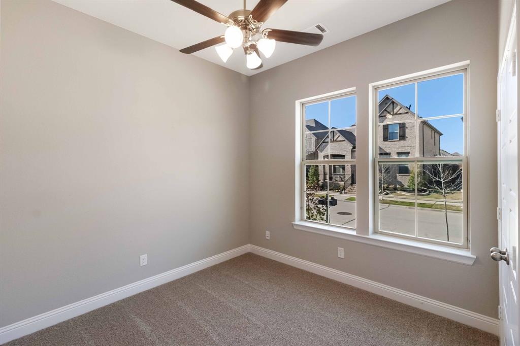 1414 White Squall Trail Property Photo 4