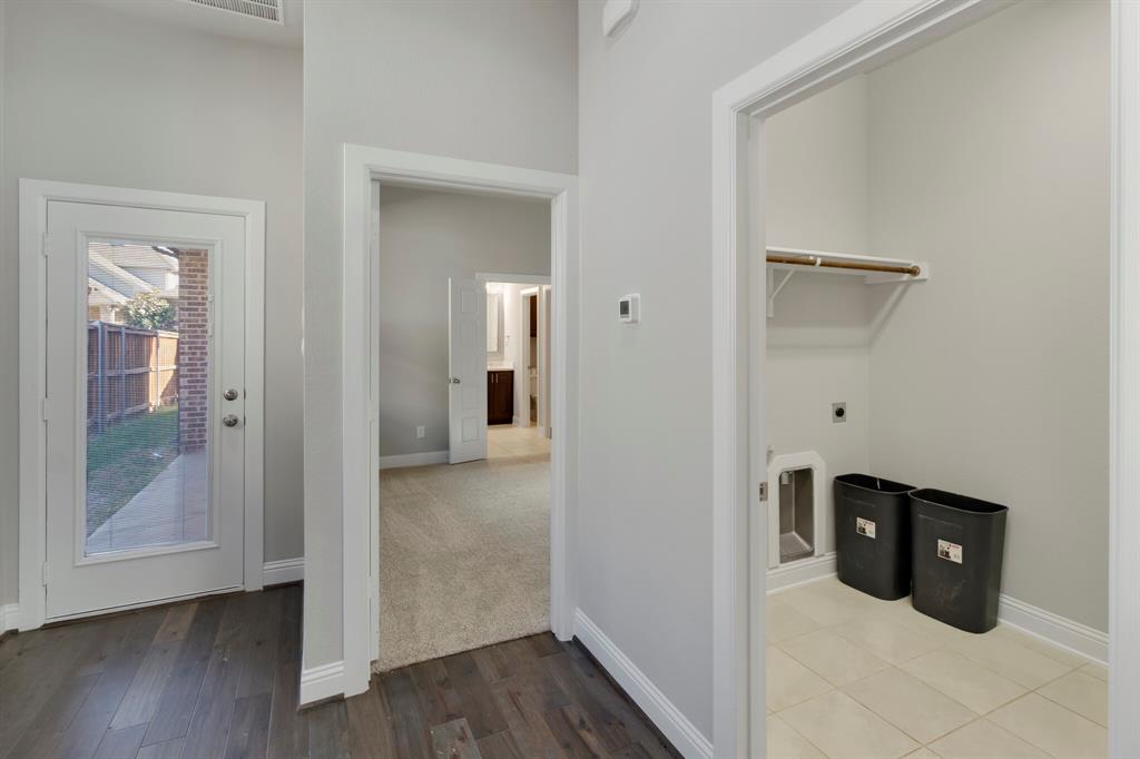 1414 White Squall Trail Property Photo 15