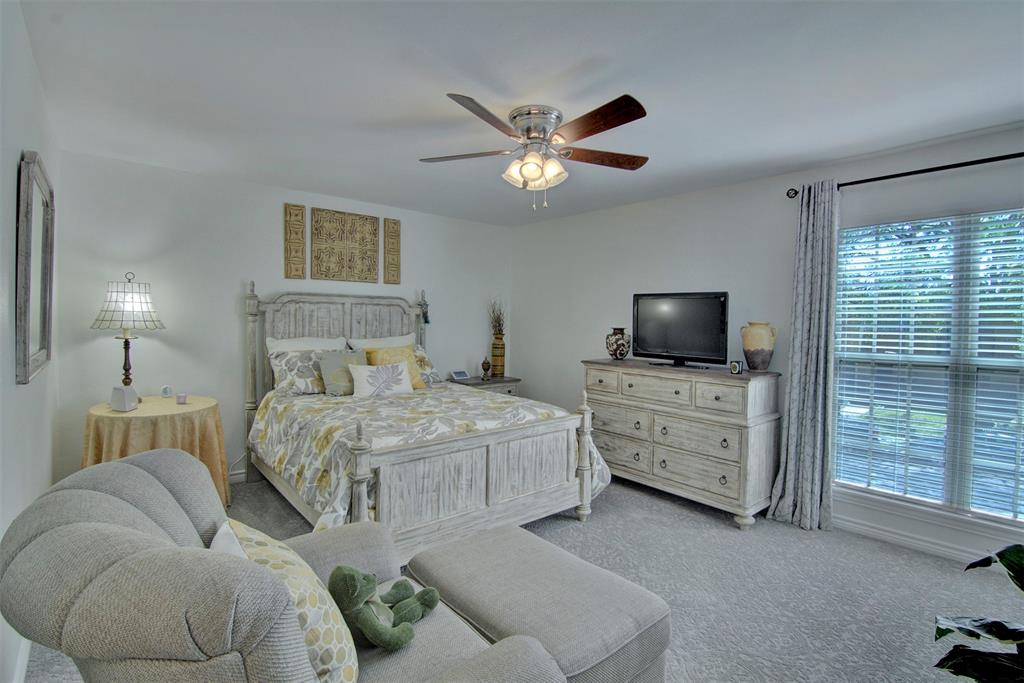 9459 Timberleaf Drive Property Photo 17