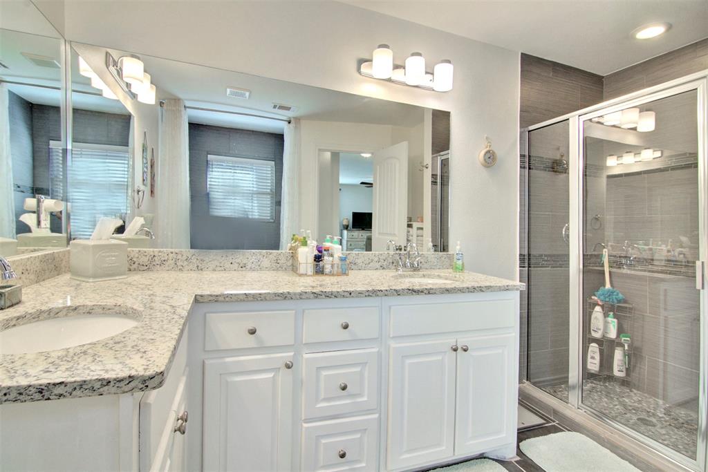 9459 Timberleaf Drive Property Photo 20