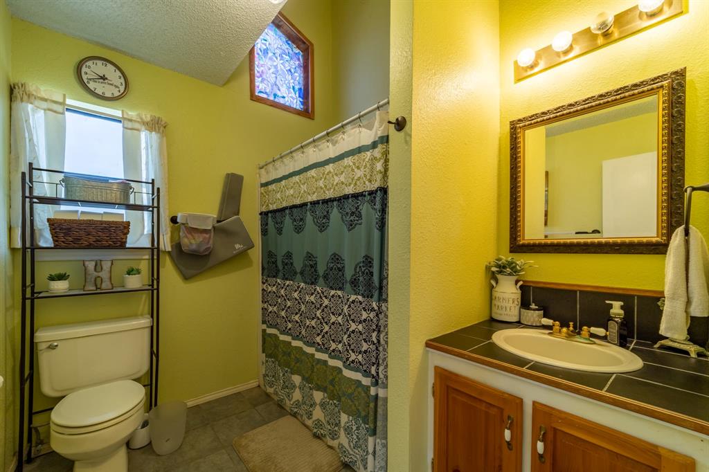 401 Sandy Lane Property Photo 14