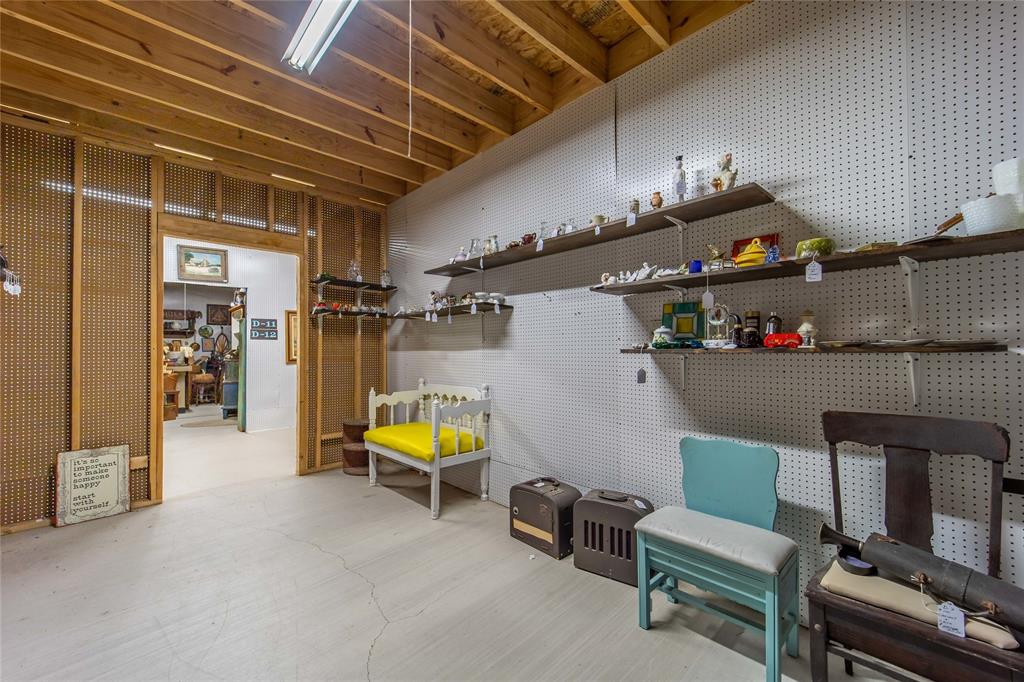 1950 W South Loop Property Photo 24