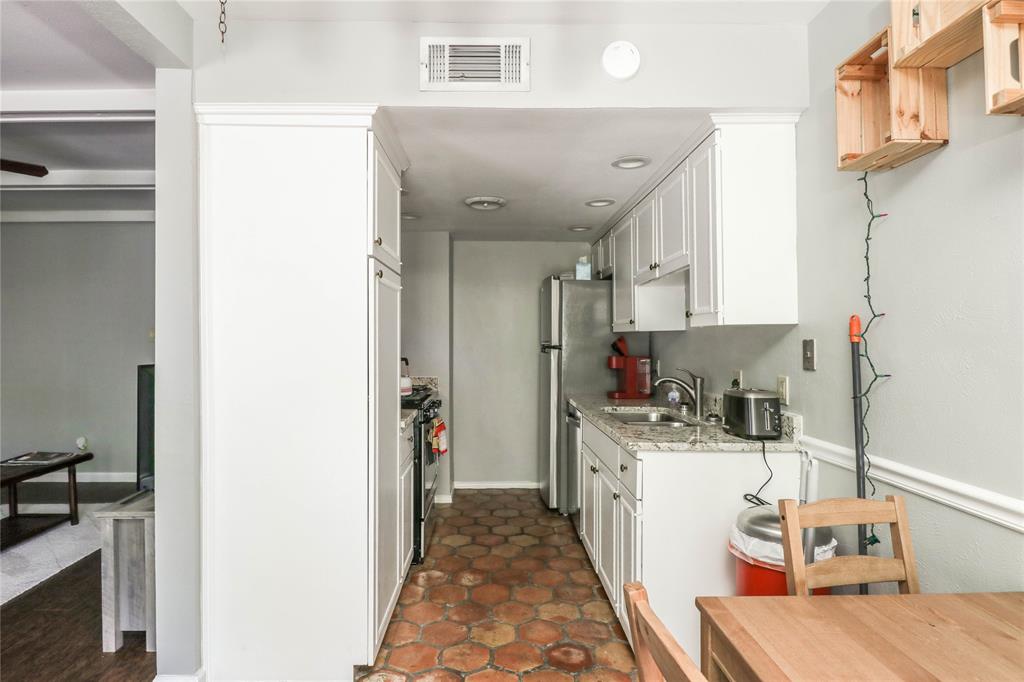 5837 Copperwood Lane 2133 Property Photo 7