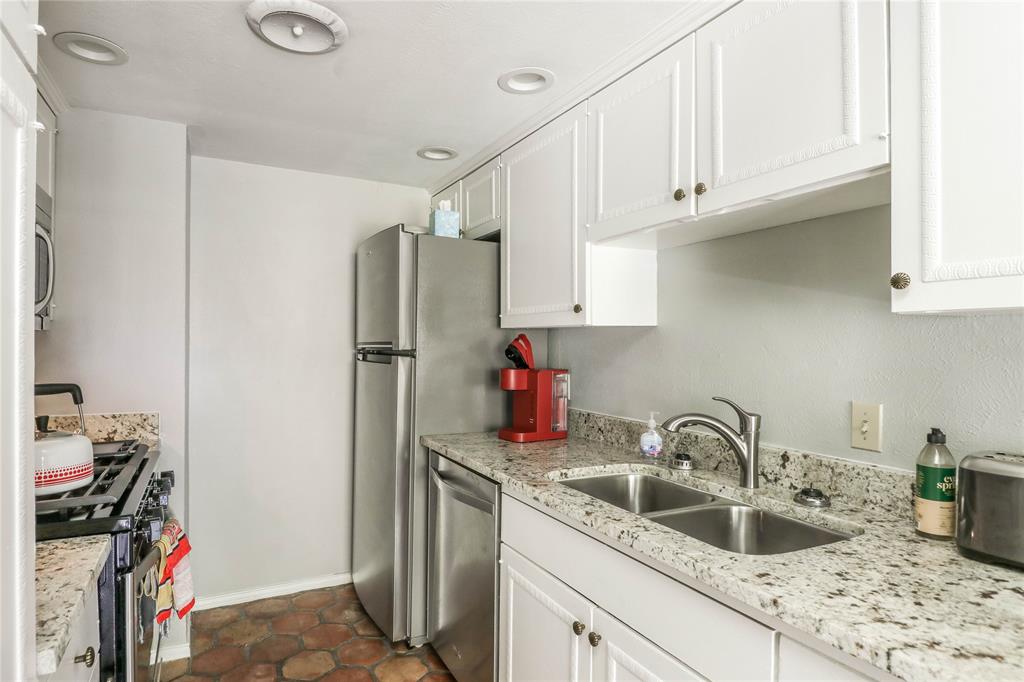 5837 Copperwood Lane 2133 Property Photo 8