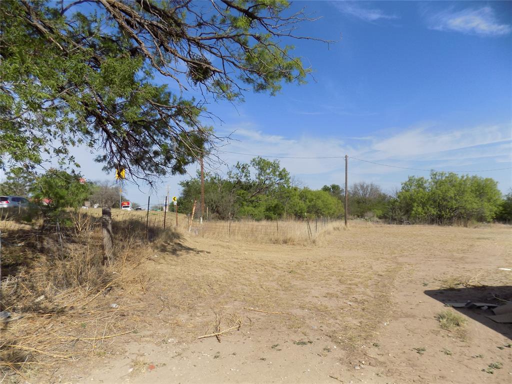 1503 Wallis Property Photo 3