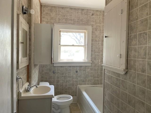 1002 Josephine Street Property Photo 7