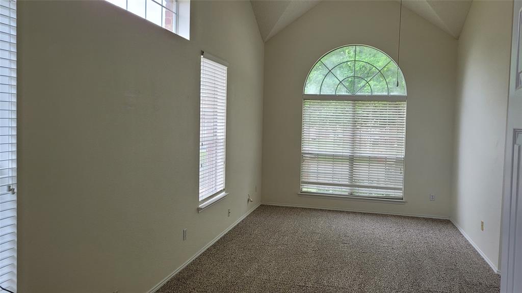 801 Melinda Drive Property Photo 8
