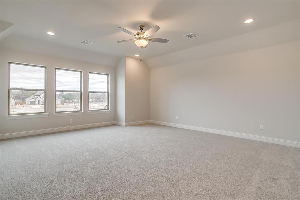 822 Summer Grove Property Photo 12
