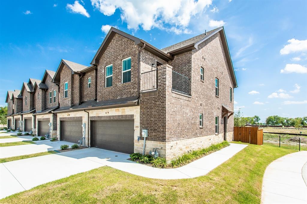 4825 Oak Creek Drive Property Photo 1