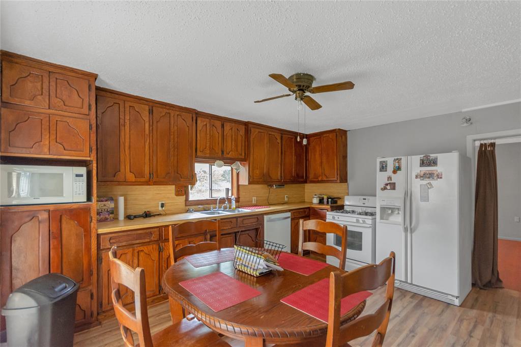 2411 Second Street Property Photo 8