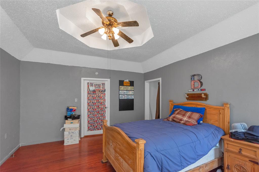 2411 Second Street Property Photo 13