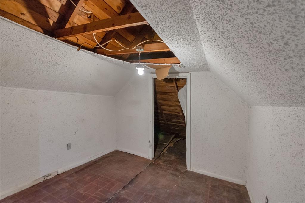 2411 Second Street Property Photo 20