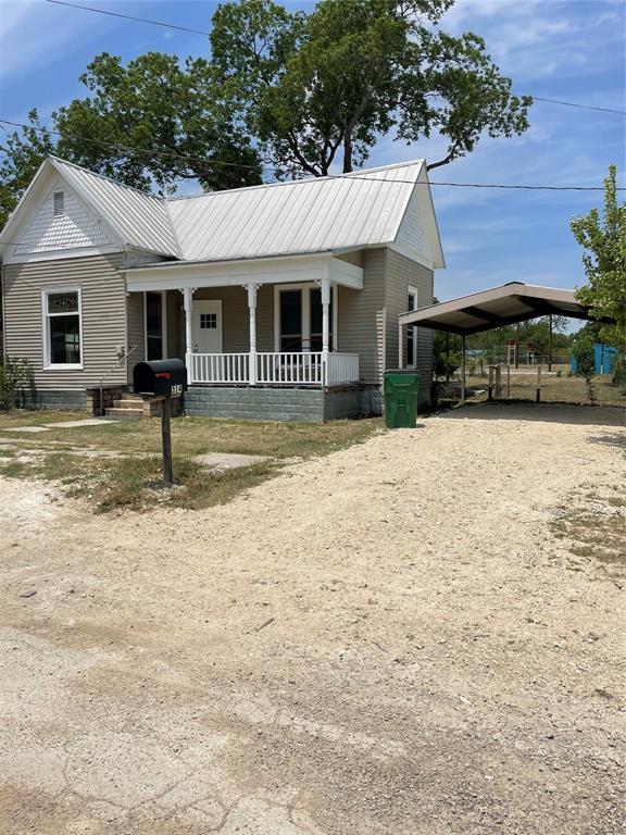 314 Live Oak Property Photo 2