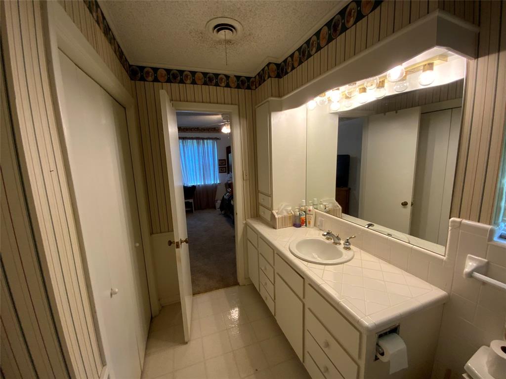 2140 Fm 2071 Property Photo 15