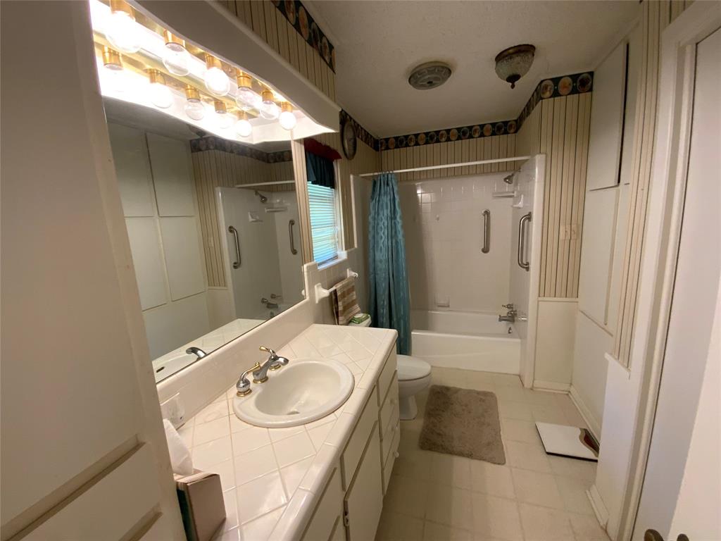2140 Fm 2071 Property Photo 17