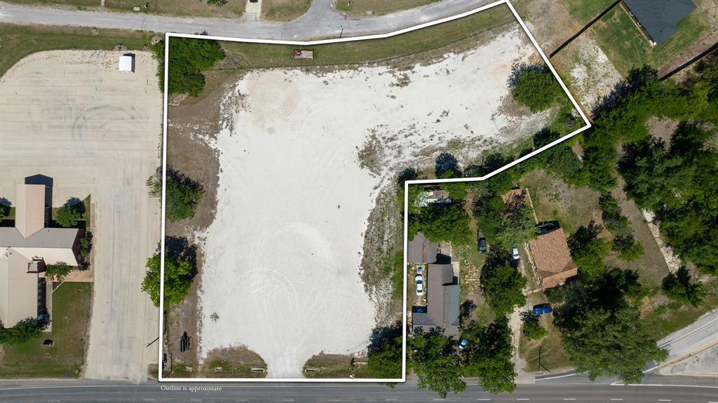 283 N Us Hwy 281 Property Photo 4