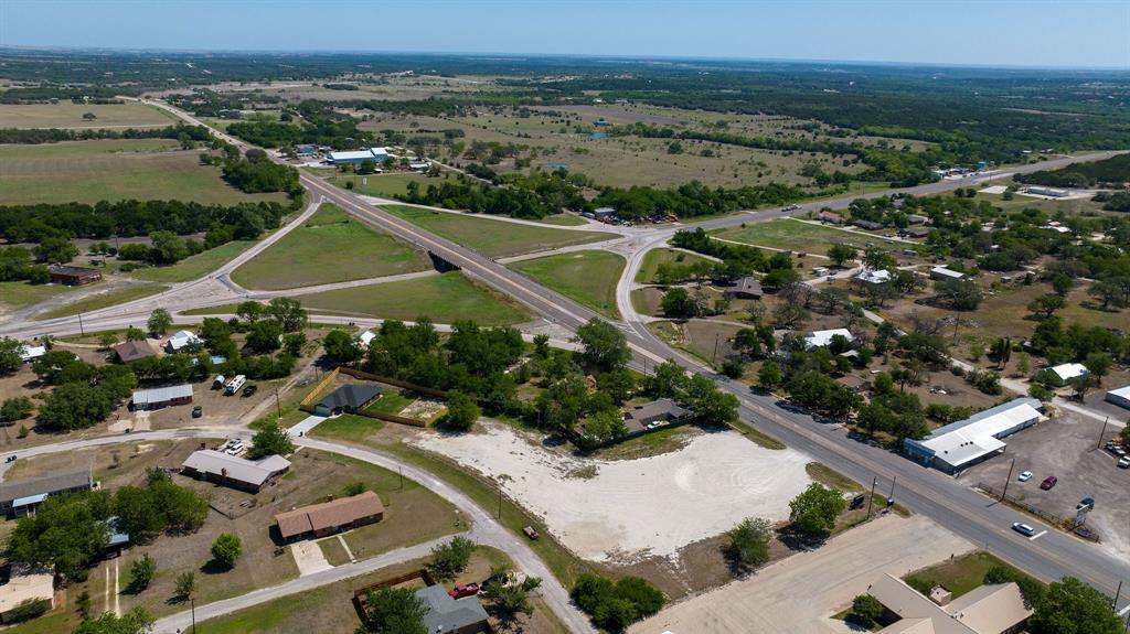 283 N Us Hwy 281 Property Photo 5