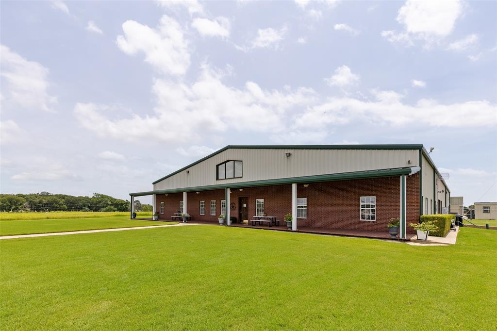 1001 S Highway 377 Property Photo 14