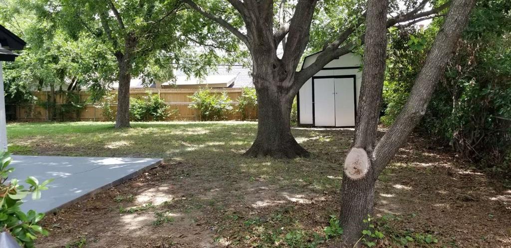 1404 Colonnade Drive Property Photo 2