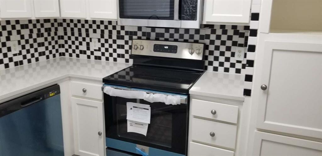 1404 Colonnade Drive Property Photo 4