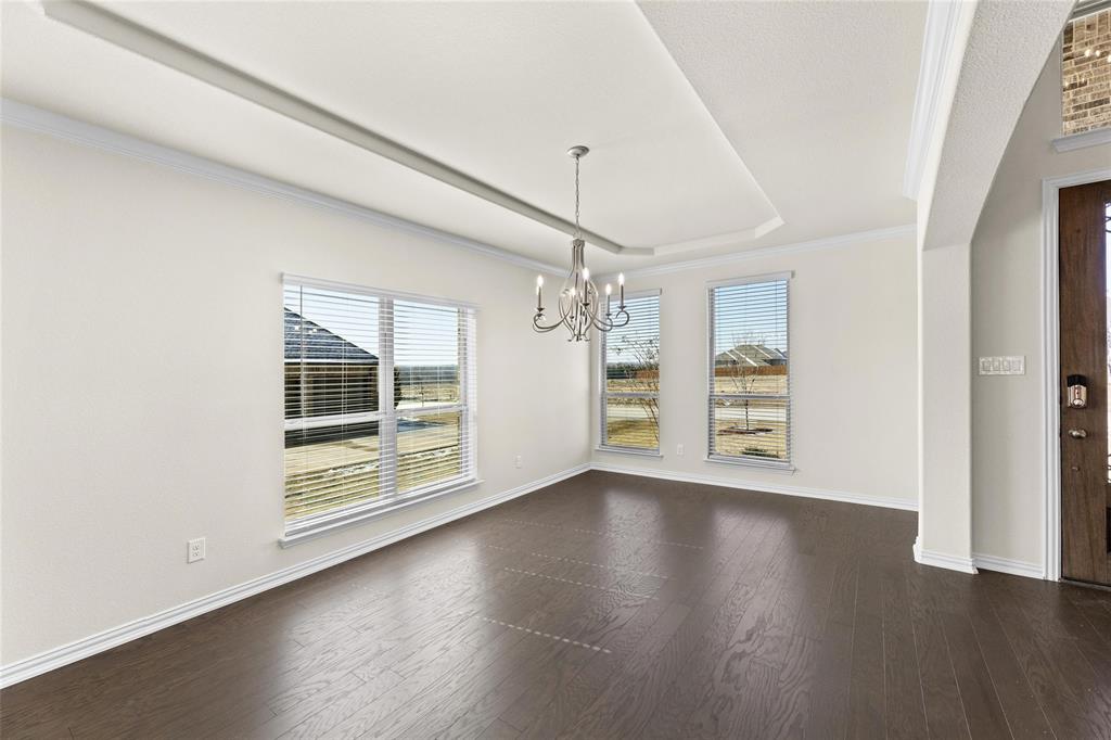 320 Cheyenne Mountain Drive Property Photo 5