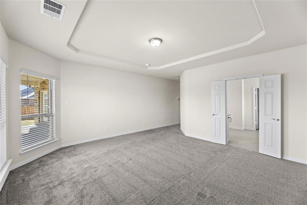 320 Cheyenne Mountain Drive Property Photo 16