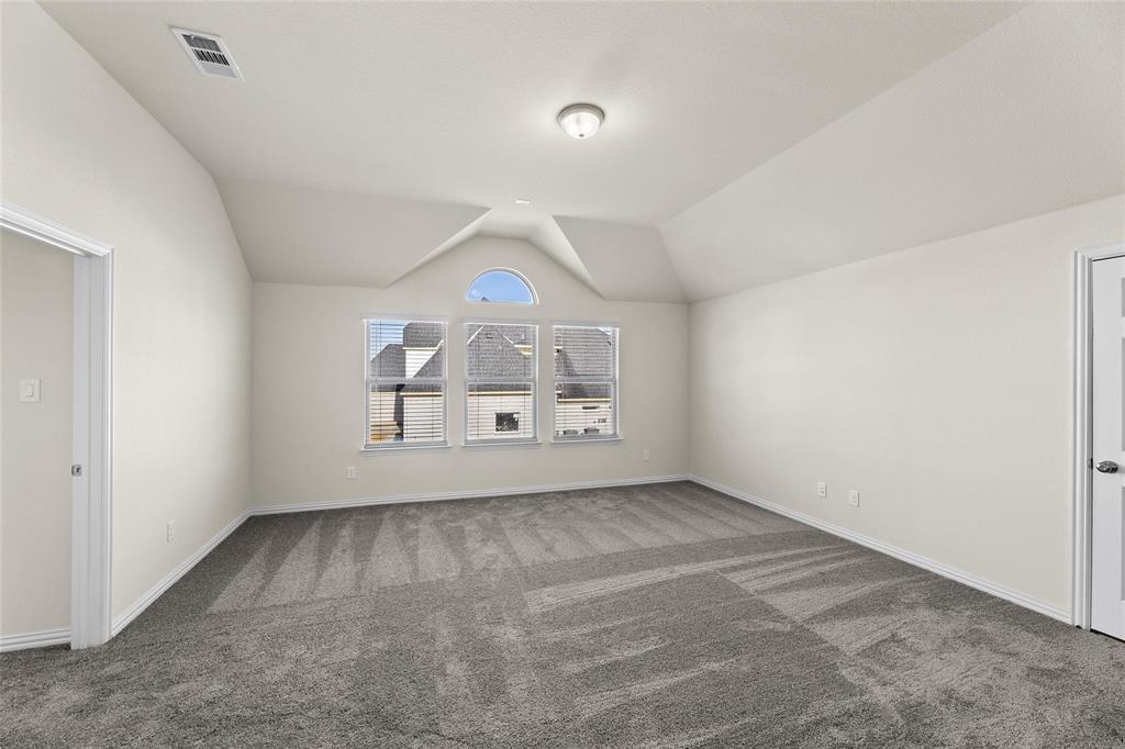 320 Cheyenne Mountain Drive Property Photo 22