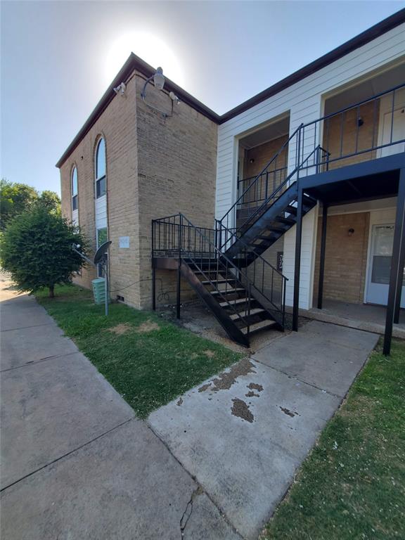 6016 Westridge Lane Property Photo 2