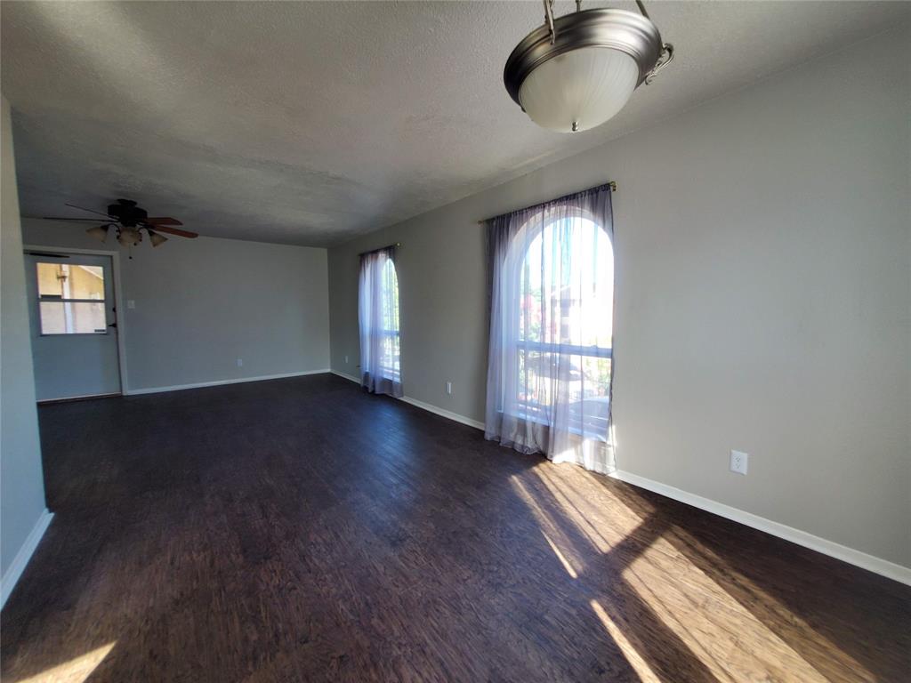 6016 Westridge Lane Property Photo 6